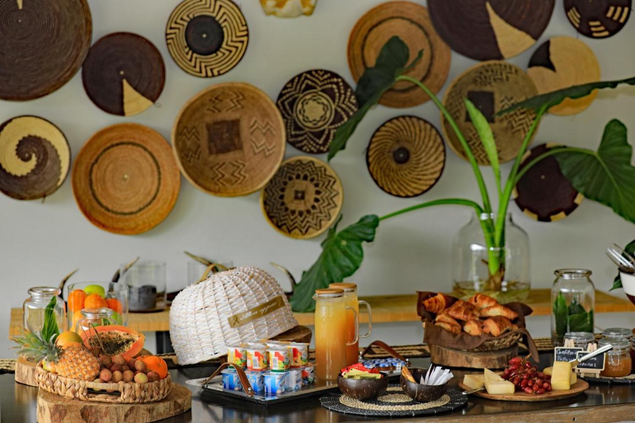 Ferney Nature Lodge มาเฮบอร์ก ภายนอก รูปภาพ